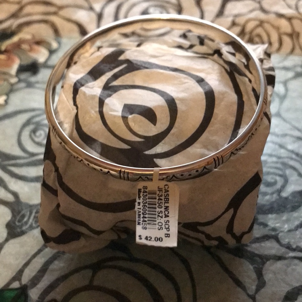 NWT Brighton silver bangle. - Picture 4 of 4